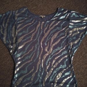 Blueish/Lavender top with detailed sequin pattern